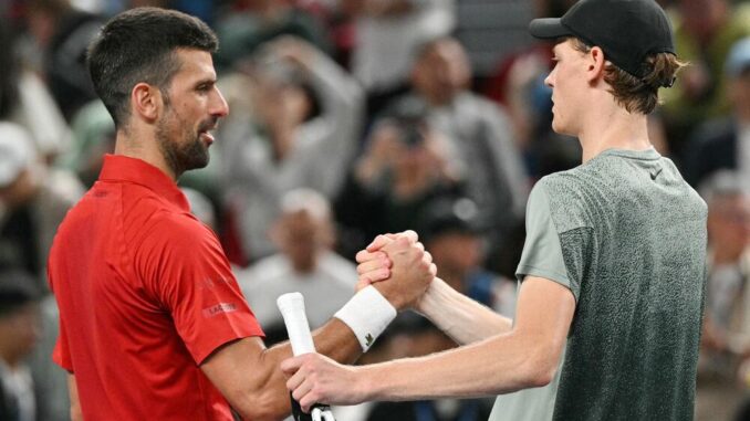 1536612_novak-djokovic-i-janik-siner-posle-finala-mastersa-u-sangaju_ls (1)