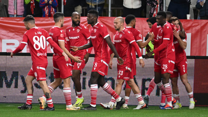 Dinamo-Bucuresti-UTA-Arad-1-0-Live-Video-Online-in-etapa-a-15-a-din-Superliga-scaled